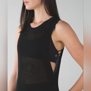 Lululemon Simply The Vest Mesh Top Size 6 Black Sweater Knit